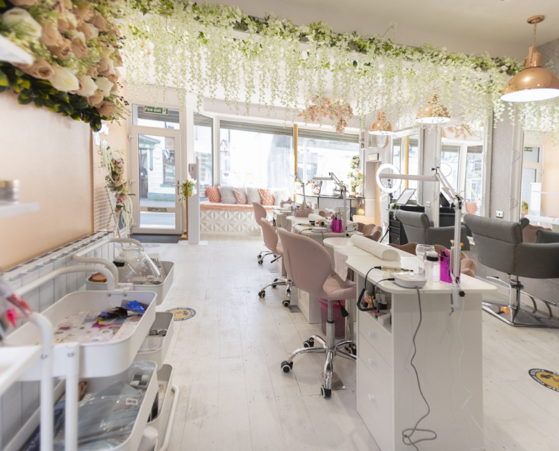 Professional beauty training and treatments